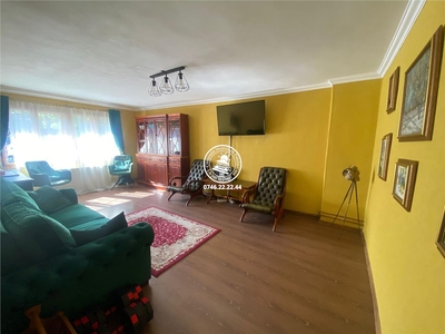 Apartament 2 camere de vanzare Sararie