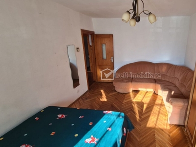 Apartament 3 camere, zona Kaufland, etaj 1, luminos, balcon 18 mp !