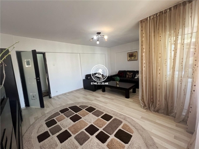 Apartament 4 camere de vanzare Nicolina