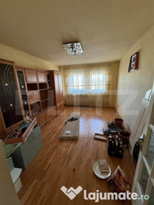 Apartament cu 2 camere, in Teius zona centrala.