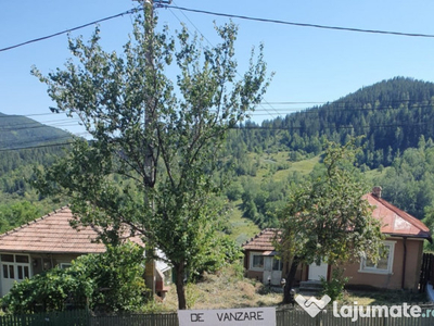 Casa intr-o zona de vis: comuna Lopatari, jud. Buzau