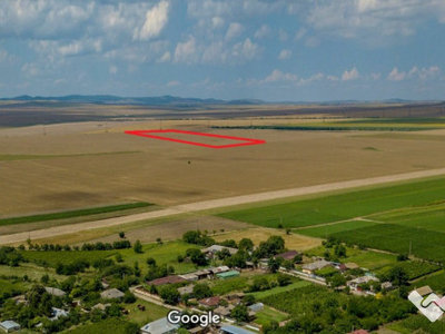 Teren 10 hectare pretabil parc panouri fotovoltaice / fermă