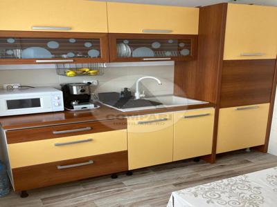 Vand apartament 3 camere Europa