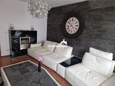 APARTAMENT 2 CAMERE DE VANZARE SPALIUL UNIRII