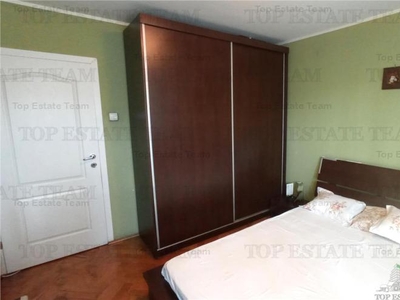 Apartament 2 camere de vanzare, zona Stefan cel Mare