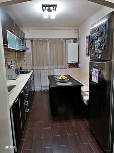 Vanzare Apartament 2 camere/Safirului