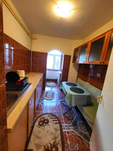 Apartament 2 camere decomandat-Etaj 1-Podul de Fier