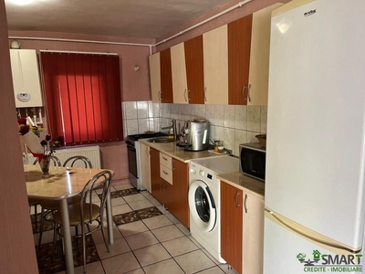 Apartament 2 camere Decomandat Petru Rares