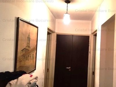 Apartament 3 camere de vanzare Drumul Taberei