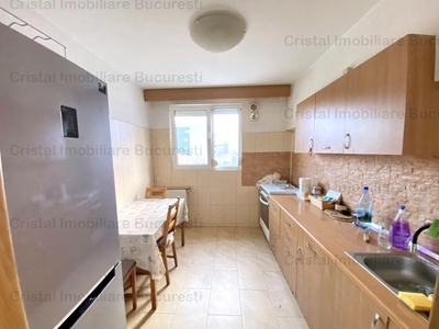 Apartament 3 camere decomandat in zona Ozana/ Fetesti