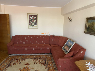 Apartament 3 camere si garaj proprietate personala