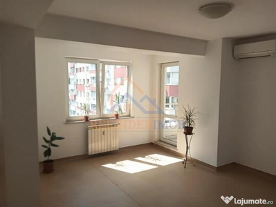 Apartament 4 camere de inchiriat