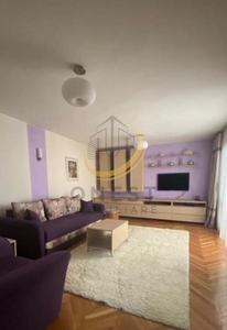 Apartament 4 camere Unic , aproape de UMF