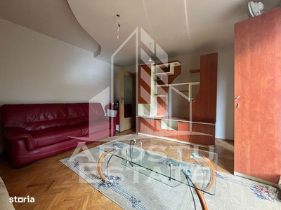 Apartament cu 2 camere,centrala proprie,etaj intermediar