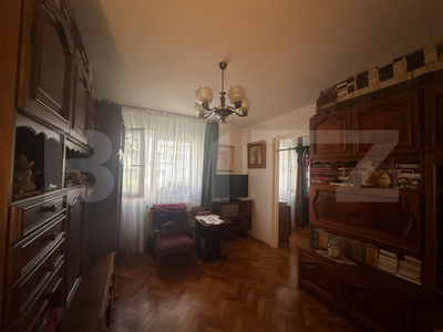 Apartament cu 3 camere la parter inalt