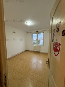 Apartament cu 4 camere (Centrala Proprie) Lujerului - Veteranilor