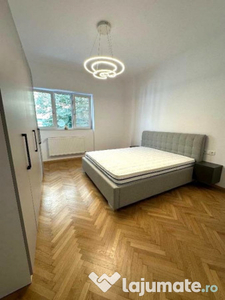 APARTAMENT DE 3 CAMERE, 77MP, CENTRALA DE IMOBIL, PET FRIEND