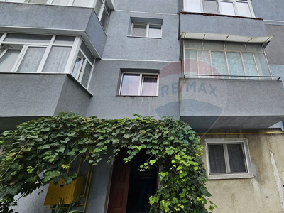 Apartament decomandat cu 2 camere în zona Burdujeni