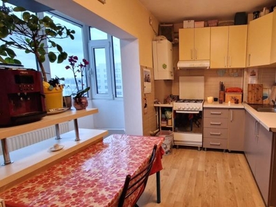 De vanzare apartament, 2 camere, semidecomandat, 60 mp, Frumoasa, Lidl Poitiers, Cod 156142