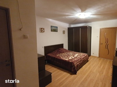 Vand apartament 3 camere decomandat Ultracentral,km 0,proprietar