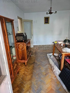 Etaj 2! Apartament 2 camere, Podu Ros, 56mp, fără risc