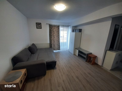 Apartament 2 camere et 4, zona Pati bar