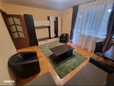 Închiriez apartament cu 3 camere în Cornișa