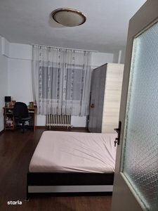 Apartament 3 camere, Central