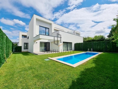 Rent Pipera brand new 4 bedroom villa with outdoor pool