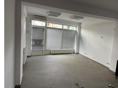 Spatiu comercial parter 40mp in vila, zona Cotroceni / Razoare