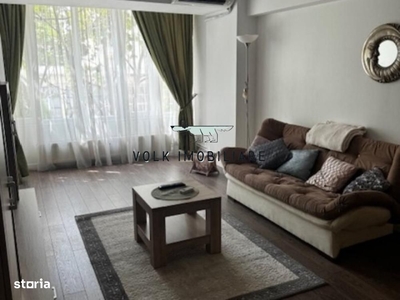 Apartament cu 3 camere de vânzare în zona Calea Bucuresti