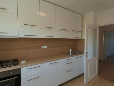 Titan Metrou apartament renovat 5 camere