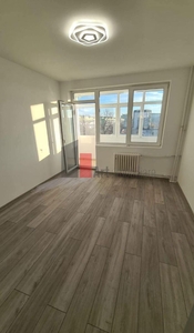 Vanzare apartament 3 camere Cantemir-Marasesti