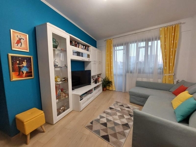 Vanzare Apartament cu 3 camere zona Aparatorii Patriei