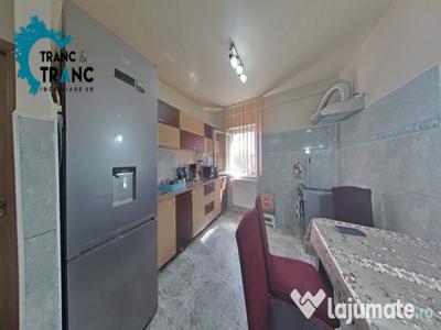 Apartament confortabil cu 2 camere și balcon, în zona Aradul