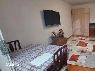 Apartament 2 decomandate Craiovita 4/4 mobilat utilat acoperis tabla