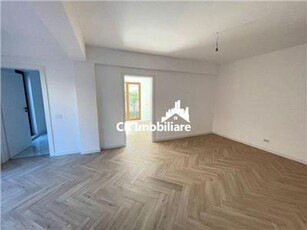 Apartament 3 camere Bucurestii Noi Parc Bazilescu