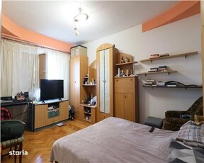 Apartament 3 camere decomandat