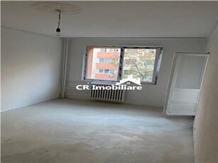 Apartament 3 camere, Tei