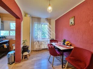 Apartament 4 camere