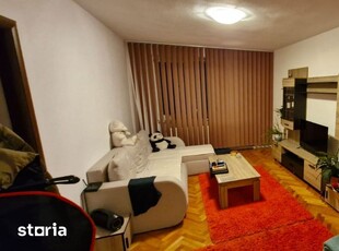 Apartament 4 camere,etajul 1,zona ultracentrala