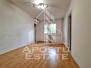 Apartament cu 2 camere la parter