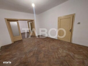 Apartament decomandat de vanzare 3 camere 78 mpu pivnita Trei Stejari