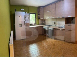 Apartament spațios și modernizat