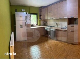 Apartament spatios si modernizat, 4 camere, 116 mp, etaj 2, zona-Micro