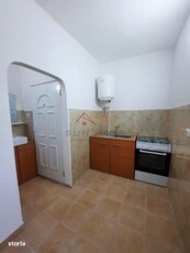 Garsoniera, zona centrala, 40 mp, recent renovata, Campina, Prahova