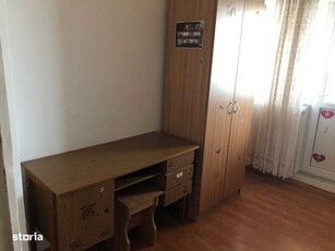 Vand apartament 2 camere transformat in 3 fratii golesti