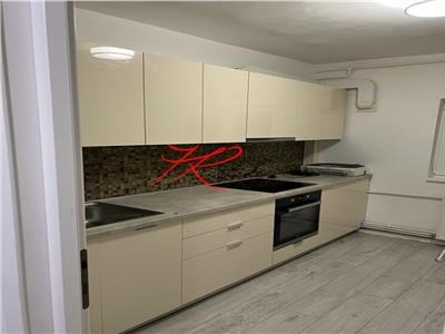 Apartament 3 camere Nerva Traian