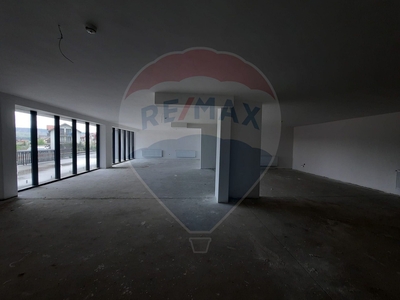 Spatiu comercial 269 mp inchiriere in Bloc de apartamente, Cluj, Floresti