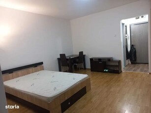 Apartament trei camere , zona Cartier Sud , decomandat , imbunatatit